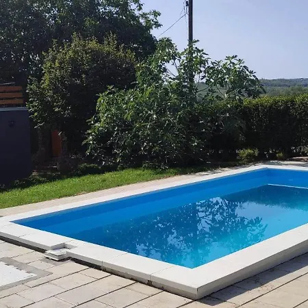 Boom House Fruska Gora Irig