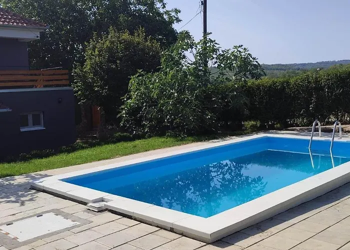 Boom House Fruska Gora Irig